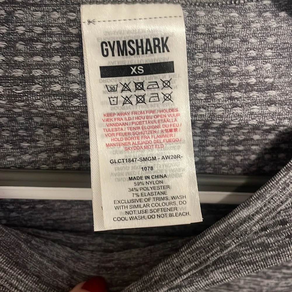Gymshark cropped workout top - Picture 2 of 3